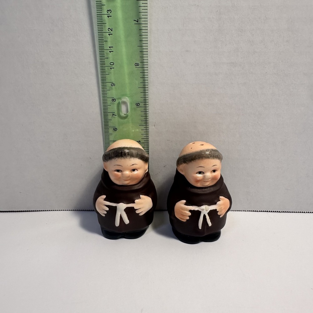 Vintage Goebel West Germany Friar Tuck Monk Salt Pepper Shakers Ceramic Pair